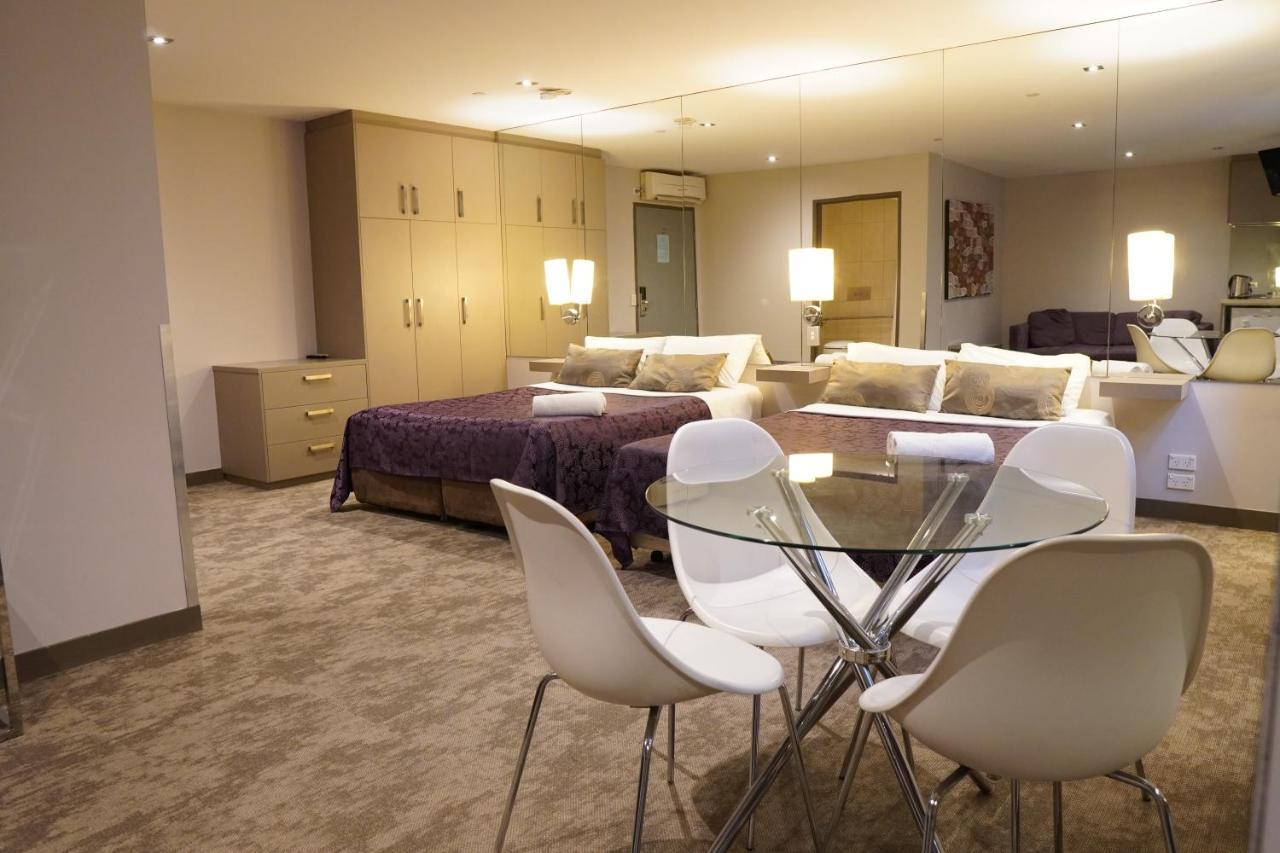 Melbourne Vivo Aparthotel Екстериор снимка