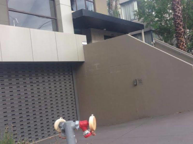 Melbourne Vivo Aparthotel Екстериор снимка