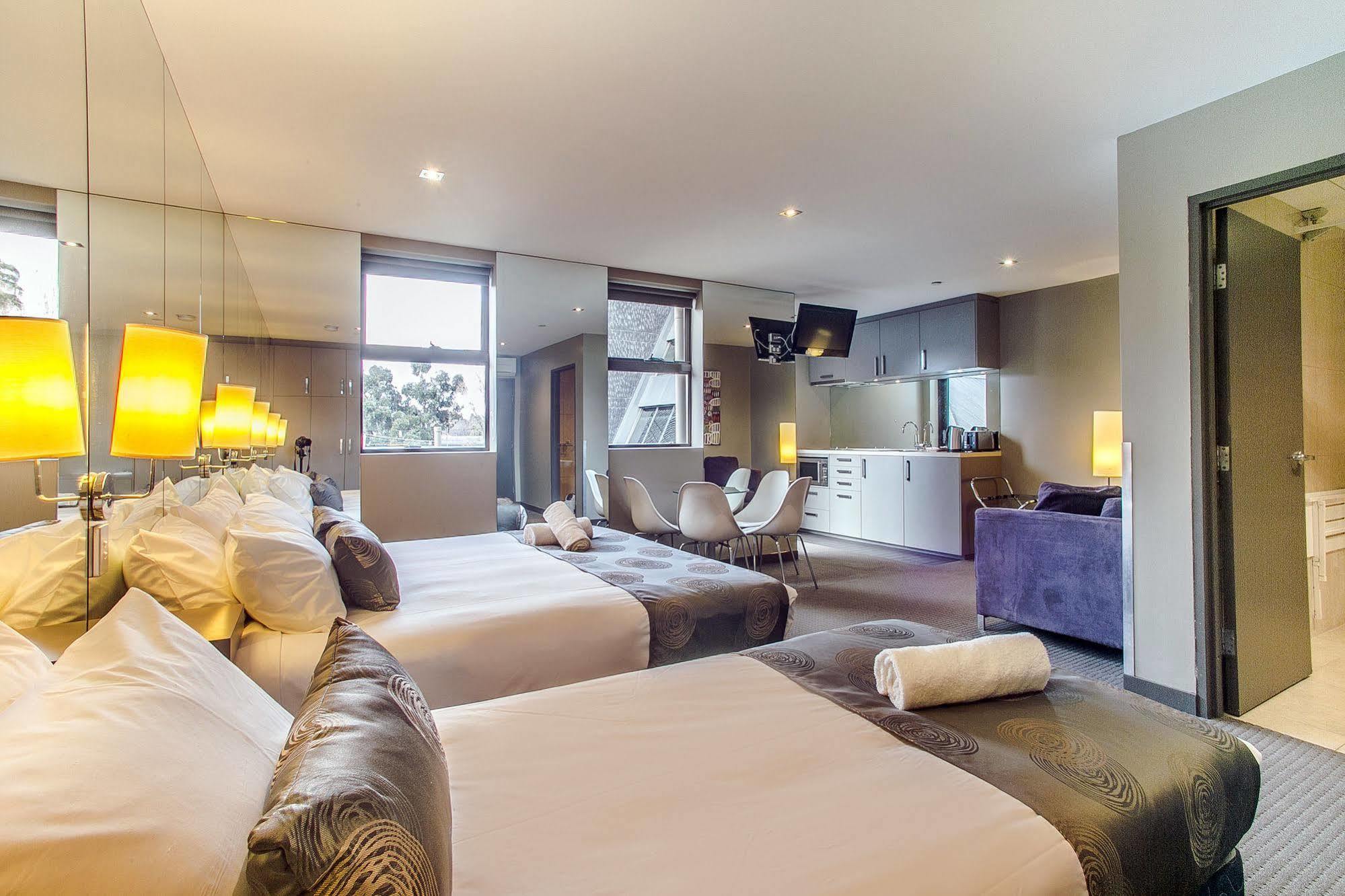 Melbourne Vivo Aparthotel Екстериор снимка