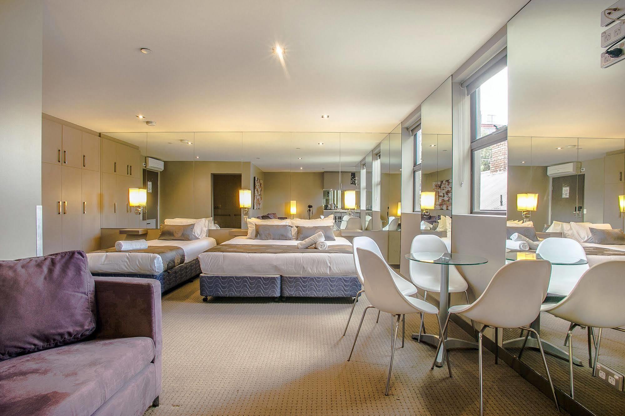 Melbourne Vivo Aparthotel Екстериор снимка